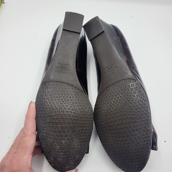Stuart Weitzman slip on shoes size 7 1/2 - Picture 7 of 15